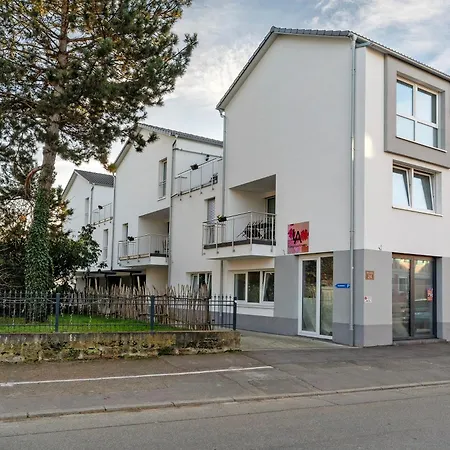 Lucy Appartments